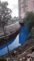 附圖